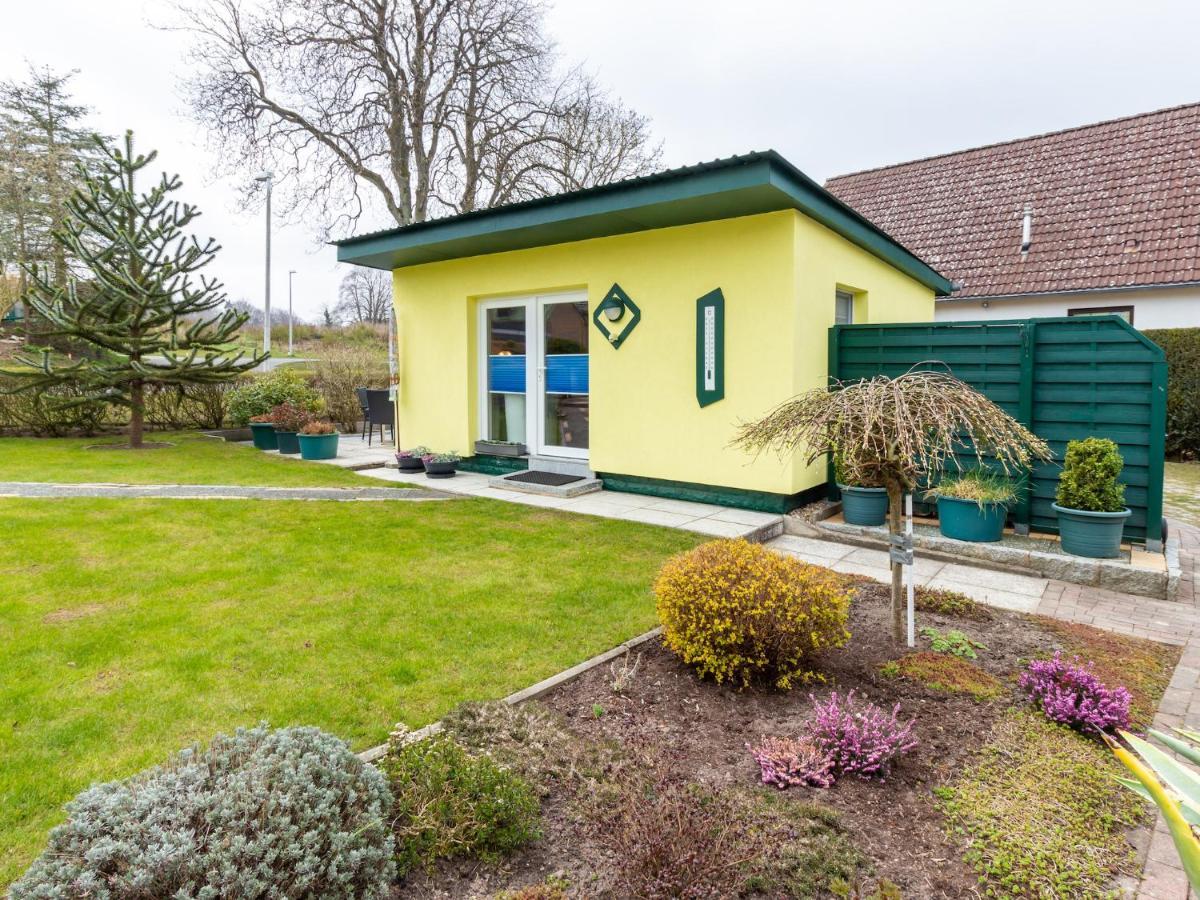 Ferienhaus Smerzinski 베르겐 아우프 뤼겐 외부 사진