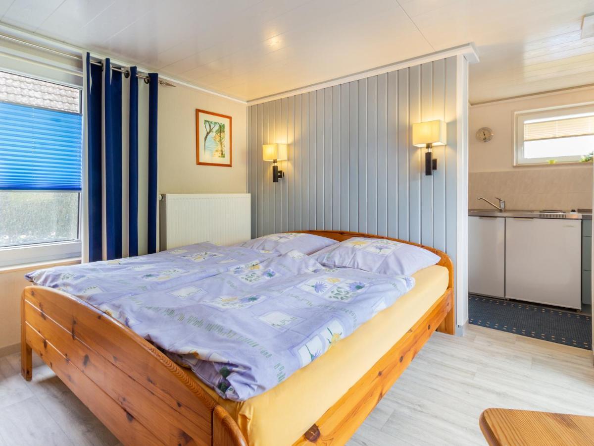 Ferienhaus Smerzinski 베르겐 아우프 뤼겐 외부 사진